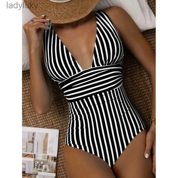 Swim Wear 2023 Novo Listrado One Piece Swimsuit Vintage Swimwear Mulheres Com Decote Em V Banheira Terno Feminino Verão Beachwear BodysuitL240115