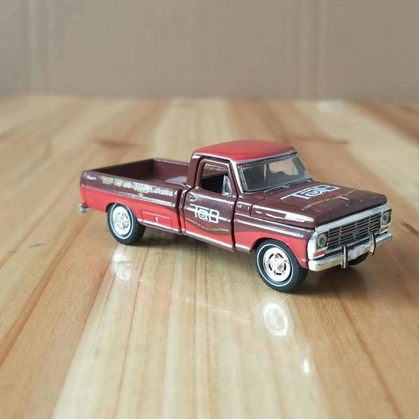 M2 Pressofuso in scala 1:64 Ford 00 Pickup esteso Retro Simulazione in lega statica Modello di auto Decorazione domestica in metallo 240115