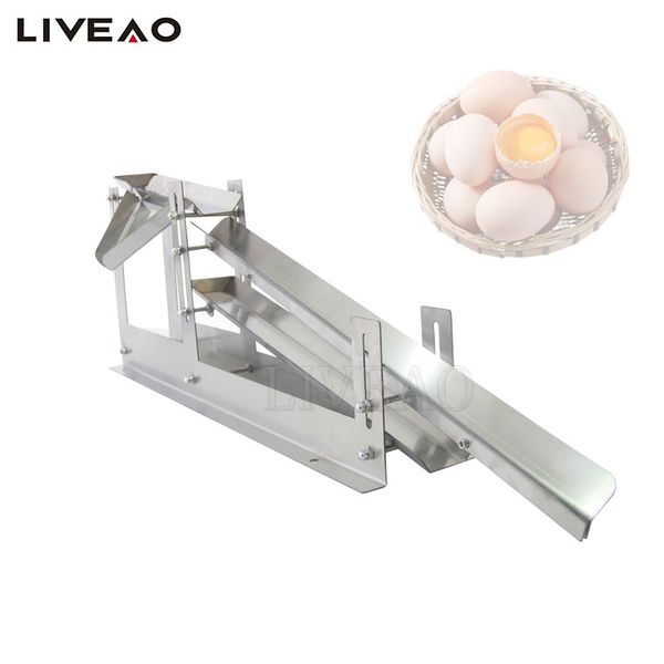 I più piccoli separatori di tuorlo d'uovo con due macchinari per la separazione delle uova montati su rotaia
