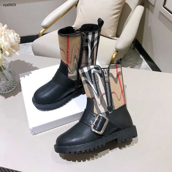 Moda infantil botas de tornozelo clássico cáqui xadrez sapatos de bebê de alta qualidade botas de couro infantil inverno meninos meninas tênis tamanho 26-35 incluindo caixa de marca