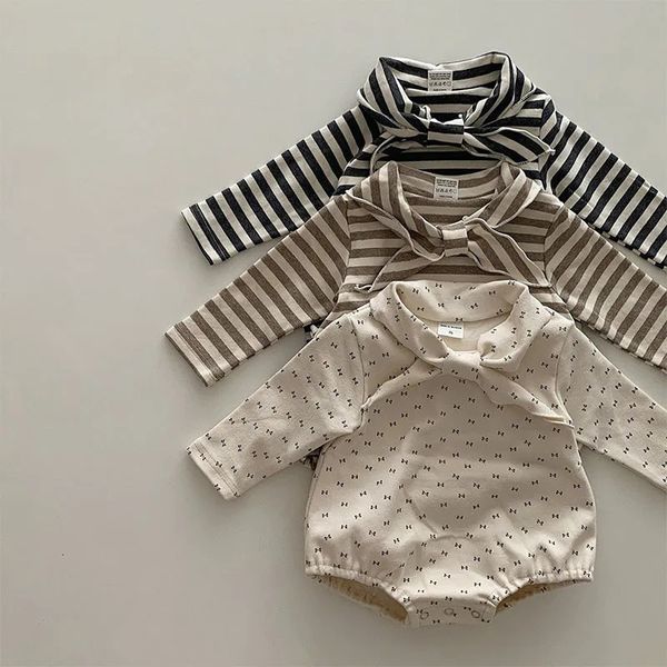 0-2y nascido bebê moda listrado bodysuit da criança meninas doce borboleta colarinho macacão crianças meninos simples algodão terno 240115