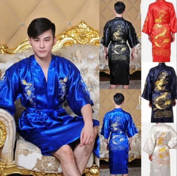 Großhandel Neue Chinesische Traditionelle Männer Frauen Bestickten Drachen Nachthemd Satin Lange Bademantel Casual Lose Hause Tang Pyjamas