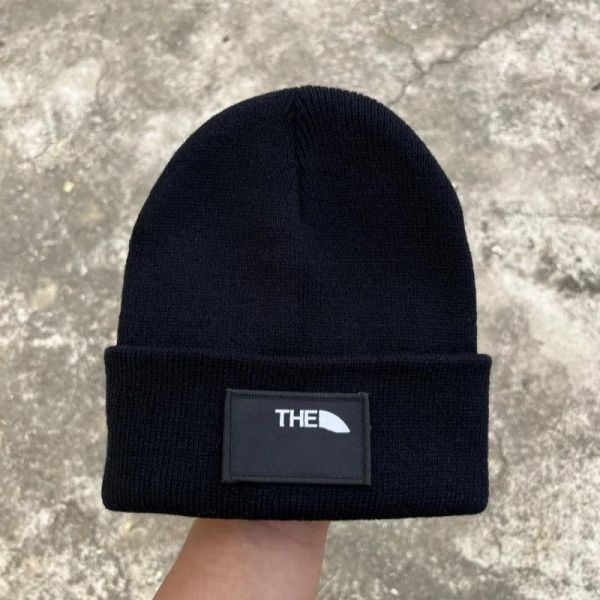 Üst Satış Erkekler Beanie Kış Unisex Örgü Şapka Gorros Bonnet Kafatası Kapakları Örgü Şapkalar Klasik Spor Kapağı Kadınlar Günlük Açık Tasarımcı Beanies111