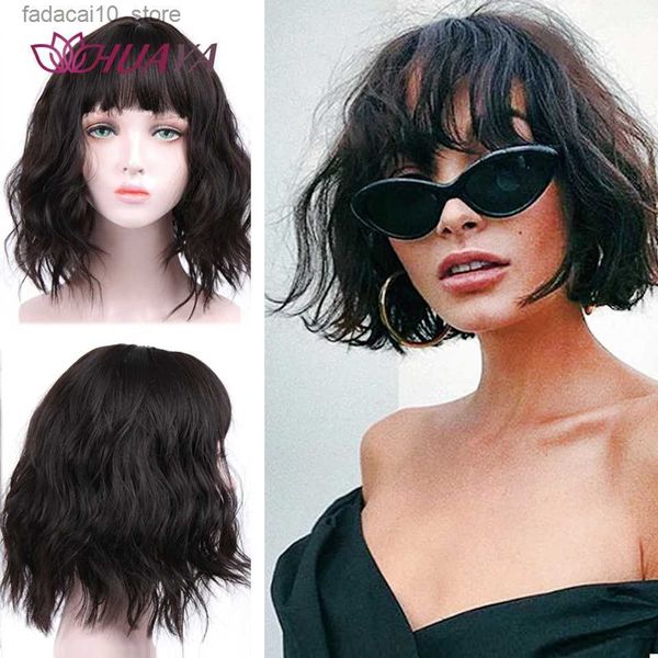 Perucas sintéticas HUAYA Perucas curtas onduladas sintéticas para mulheres com franja natural marrom misturado cabelo preto bob peruca diária de fibra resistente ao calor Q240115