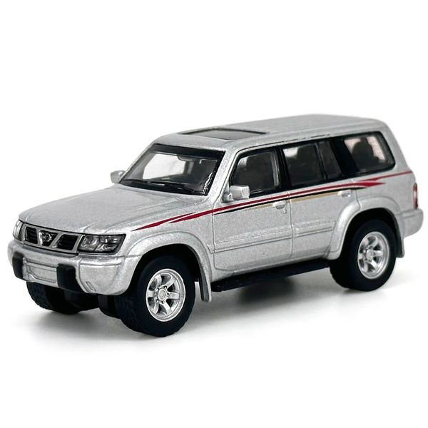 Die Cast 1 64 Nissan Patrol Tule 1998 Y61 Simulazione Modello di auto in lega Collezione di souvenir Regali di giocattoli per hobby Display di ornamento statico 240115