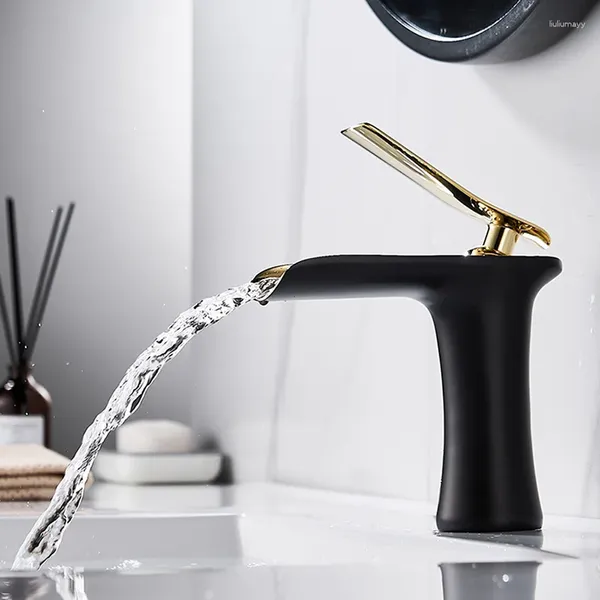 Rubinetti per lavabo da bagno Rubinetto per lavabo dal design contemporaneo con maniglie per acqua fredda e acqua Bocca a cascata Rubinetto per lavabo Lavabo a mano in metallo