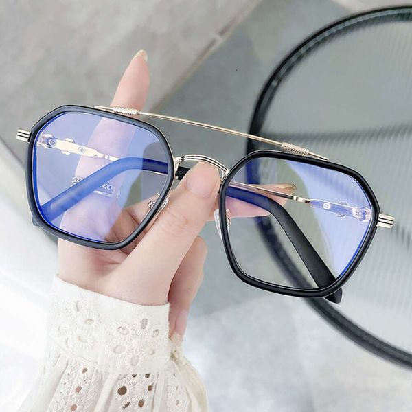 2024 Luxus-Designer-CH-Sonnenbrille für Damen, verchromt, Brillengestelle, Herren, neue Mode, beliebt, Metall, flaches Herz, Brillengestell, Damen, Unisex, Brillen, 5MI3
