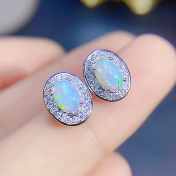 Klassische silberne Opal -Bolzenohrringe für tägliche Kleidung 4mmx6mm Australien Natural Opal Ohrringe Solid 925 Silber Edelsteinschmuck