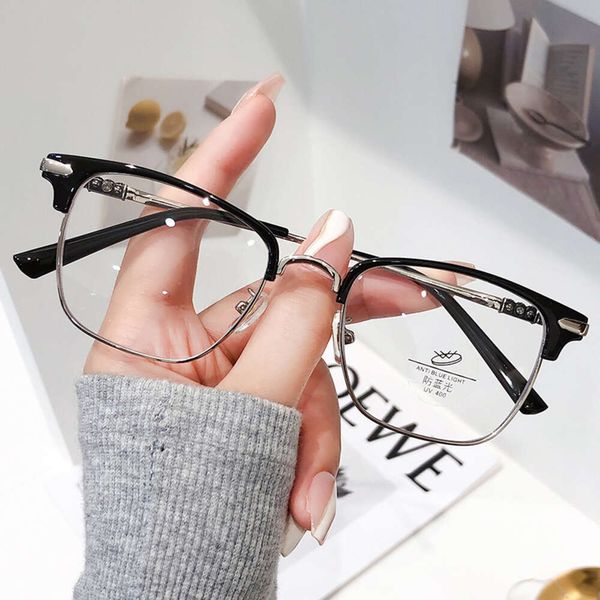 2024 Luxus-Designer-CH-Sonnenbrille für Damen, verchromt, Brillengestelle, Herrenmode, schwarze Augenbraue, quadratisch, halb, Ultra-Herz-Brillengestell, Damen-Unisex-Brille W71W