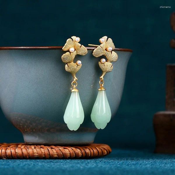 Brincos de parafuso prisioneiro 2024 início da primavera folha de damasco orquídea imitação jade alto sentido design de interesse especial estilo chinês han