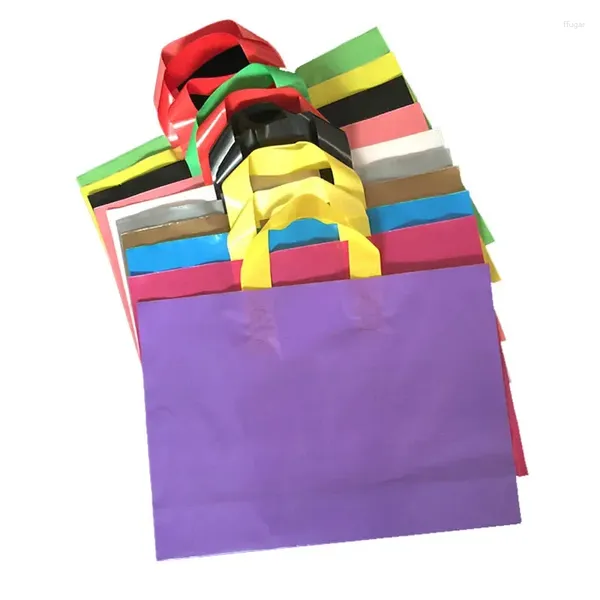 Sacos de armazenamento 50pcs 45x55cm grosso colorido bolsa de plástico bolsa de presente alça retangular roupas de compras pacote de sapatos