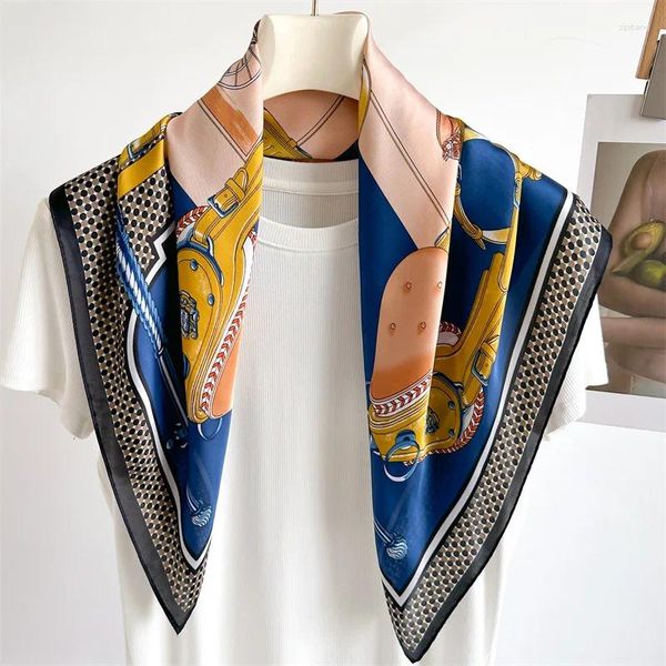 Sciarpe Foulard Carrozza Sciarpa di seta da viaggio semplice Scialle quadrato Moda di lusso per le donne Avvolge Hijab Bandana Fascia per cravatta