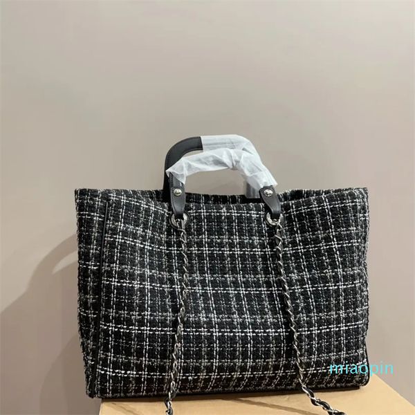 Famoso designer di marca Doppia lettera Borsa tote moda donna Autunno e inverno Borse da spiaggia classiche in tweed di grande capacità Nuova tela di lusso Prodotto di alta qualità