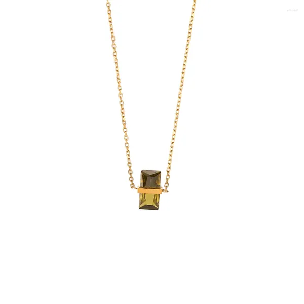 Collares colgantes Vintage Rectangular Grado Verde Natural Zircon 18K Chapado en oro Impermeable de alta calidad para mujeres