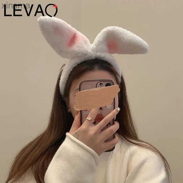 Повязки на голову LEVAO Ears Cute White Популярные аксессуары для волос с завязками Плюшевые повязки для волос с кроличьими ушками для женщин Девушка Симпатичная повязка для волос с кроличьими ушками YQ240116