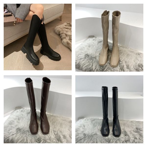 Stivali da lettere classici designer inverno tallone grossola per donne al 100% fenicotteri in pelle Love Medal Medal Desert Boot Lace Up Lady Spesse Teli grandi grandi