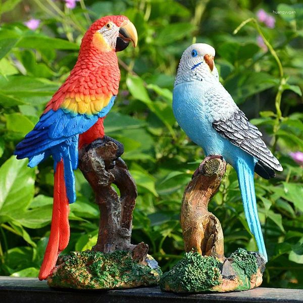 Decorazioni da giardino Simulazione carina Figurine di piccoli pappagalli Miniature di animali Uccelli adorabili Statua Fata Casa Prato Artigianato in resina Decor Scultura