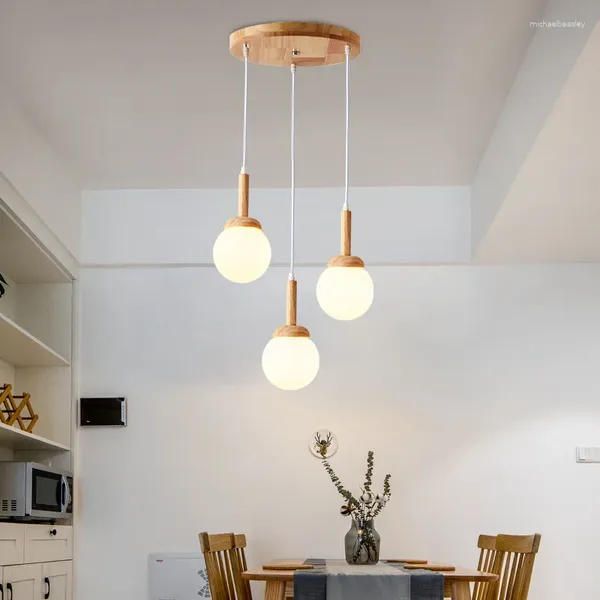 Lampade a sospensione Lampada nordica Atmosfera cinese Sala da pranzo a tre teste Bar moderno e semplice Luce da cucina creativa personalizzata