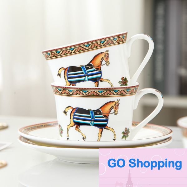 Xícara de café vintage criativa estilo europeu, conjunto de suporte para xícara de chá com bordas douradas, porcelana grande