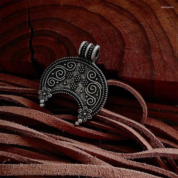 Colares de pingente 1 pcs Norse Slavic Lunula Mulher Colar Viking Jóias Para Mulheres Moravia Lunitsa Escravos Vikings Pendentif