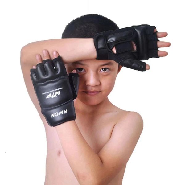 Deri yarım parmak çocukları çocuk karate boks eldiven eldivenleri sanda karate kum torbası taekwondo koruyucu eldivenler mma muay thai 240116