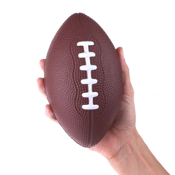 Mini weicher Standard-PU-Schaum American Football Fußball Rugby Squeeze Ball Kinder Erwachsene Geburtstag Weihnachtsgeschenk FußballFarbe zufällig 240116