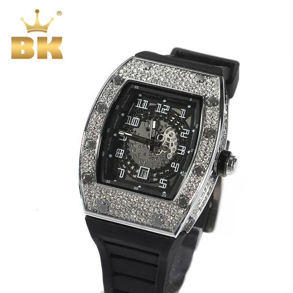 Bling King Sqaure Dial Quartz izle Tam Rhinestones Buzlu Bilek Saatleri Erkekler için Siyah Kemer Moda Hediyesi 240115