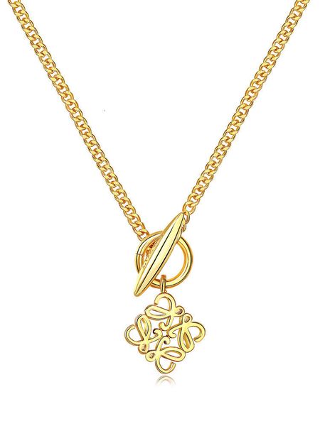 Designer de moda loews joias de luxo Jia's Colorless 24K Gold Colar para mulheres leves e pequenas Design Sense Metal High end Long Sweater Chain