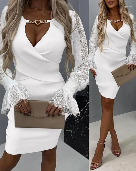 Vestidos casuais vestido feminino 2024 outono inverno keyhole pescoço manga longa corrente decoração cílios laço remendo elegante estilo festa lápis