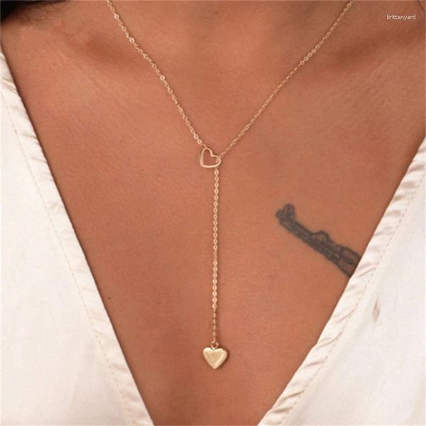 Collane con ciondolo Moda semplice femminile Clavicola Cuore di pesca Collana con catena al collo da sposa Regalo di gioielli a forma di cuore