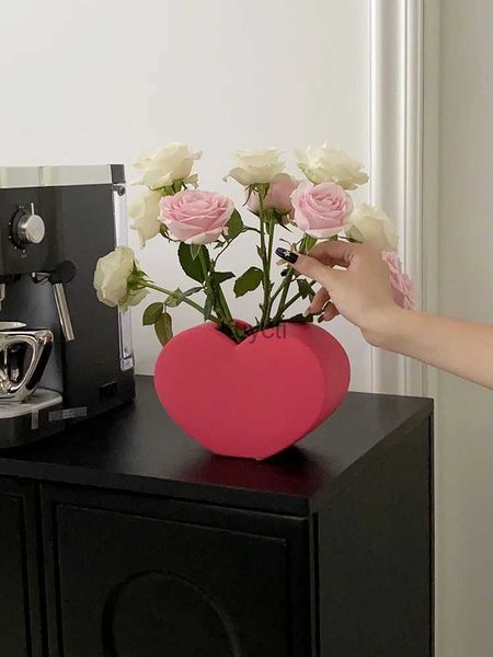 Vasen Kreative Liebe Vase Keramik Dekorative Ornament Paar Geschenk Schöne Rosa Vase Blumenarrangement Keramikvase Wohnkultur YQ240117