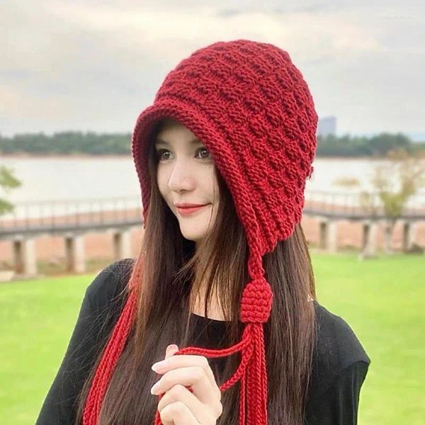 Berets Outono Temporada Engrossado Gorro Quente Estilo Étnico Feito à Mão Chapéu de Malha para Mulheres Inverno Earflap Woolen Cap