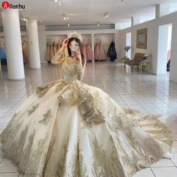 2022 Abiti Quinceanera con perline champagne Lace Up Appliqued Manica lunga Abito da ballo principessa Prom Party Wear Abito in maschera WJY591295p