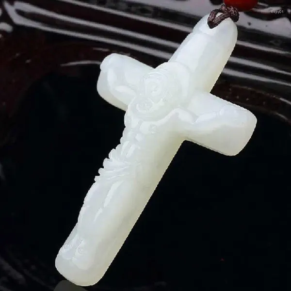 Anhänger Natürliche weiße handgeschnitzte Kreuz-Jade-Anhänger Modeschmuck Herren- und Damen-Jesus-Halskette