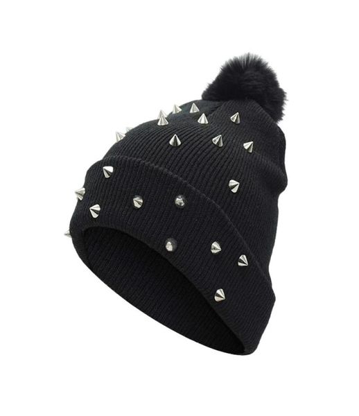 BeanieSkull Caps Mulheres Punk Rivet Chapéu de Inverno Preto Grande Pom Moda Malha Lã Grosso Quente Ladies5866903