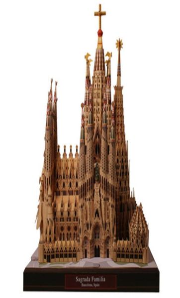 Fai da te Sagrada Familia Spagna Modello di carta artigianale Architettura 3D Giocattoli educativi fai da te Gioco di puzzle per adulti fatto a mano Y1905309573442