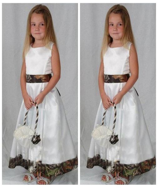 Branco com vestidos de meninas de flor de flor de camuflagem para tampa de casamento do país Jewel Little Girls Festy Dress para ocasião especial GOWN5370295