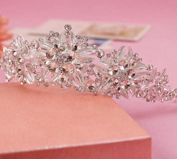 Neu Günstigste Kronen Haarschmuck Strass Juwelen Hübsche Krone ohne Kamm Tiara Haarband Bling Bling Hochzeitsaccessoires LY182493168