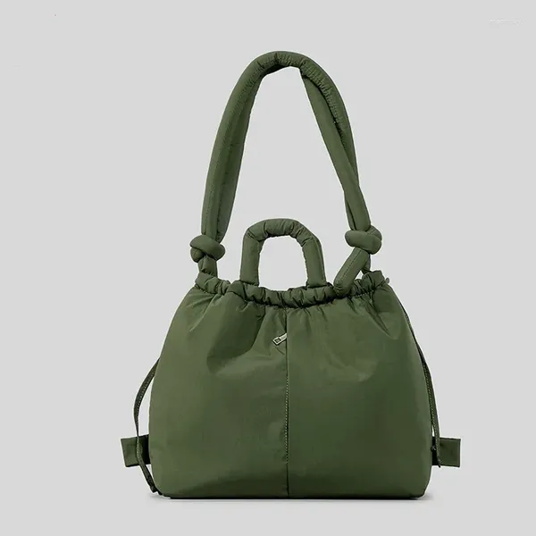 Borse da scuola Borse da donna in nylon casual Borsa da donna imbottita morbida a spalla vintage semplice da donna Tote di grande capacità 2024