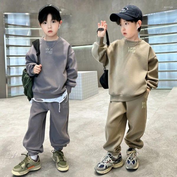 Set di abbigliamento Set di vestiti per ragazzi adolescenti Maglione pullover per bambini primaverili Top e pantaloni Completo da lettera di moda Tuta da bambino