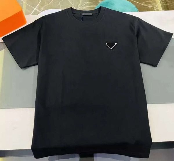 Mens T-shirt Designer Hommes T-shirt Homme T-shirt noir Vêtements pour femmes Polo T-shirts à manches courtes poitrine triangle incrustation Tees mode 1144ess