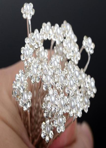 A buon mercato Intero 40 PZ Accessori da sposa Perle da sposa Forcine Fiore Perla di cristallo Strass Perni per capelli Clip Damigella d'onore Donne Ha4568185