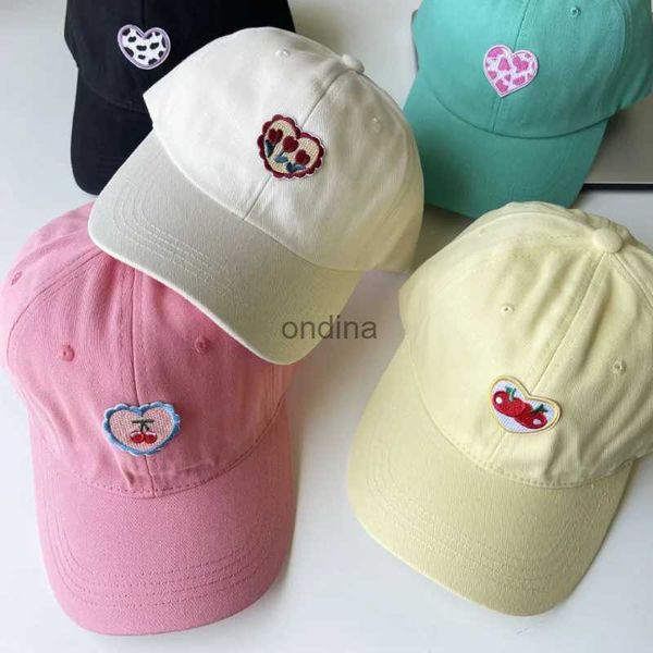 Bonés de bola Coreano Ins Bonés de beisebol de frutas bordadas para mulheres Y2k Cute Love Cherry Sun Hats Girl Outdoor Casual Soft-top Cap Snapback Hat YQ240117