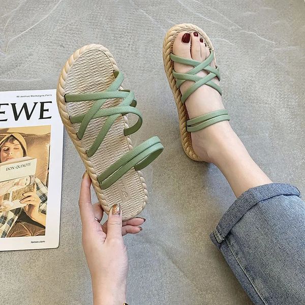 Verão popular estilo fada romana sandálias de fundo plano estudante linha nova versão coreana 240117