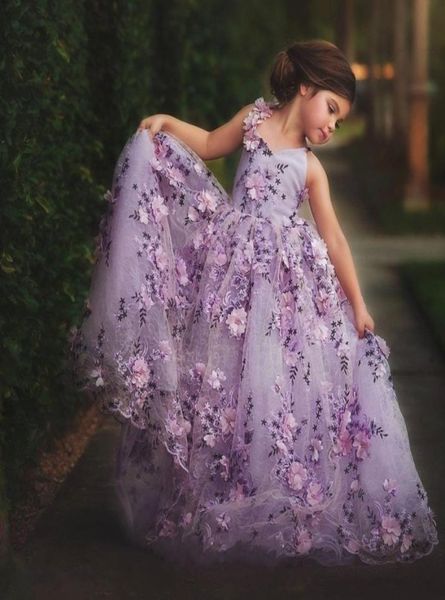 Abiti da spettacolo per bambine in pizzo lavanda Applicazioni in 3D Abito da ballo per bambini Abito da ragazza di fiori Lunghezza pavimento Tulle Prima comunione Gow5319732