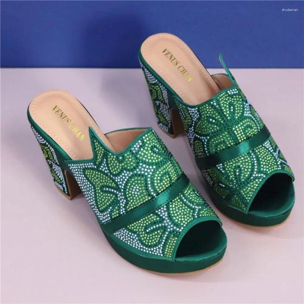 Zapatos de vestir Venta de estilo italiano Slingbacks Mujer Africana Zapatillas Simple Fiesta Prom Sandalias de verano Italia Tacones altos Mujeres