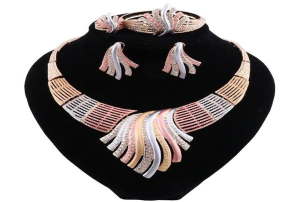 Set di gioielli alla moda con collana di perline nigeriane per la cerimonia nuziale Set di gioielli con perline africane di cristallo per gioielli con orecchini da donna6583639