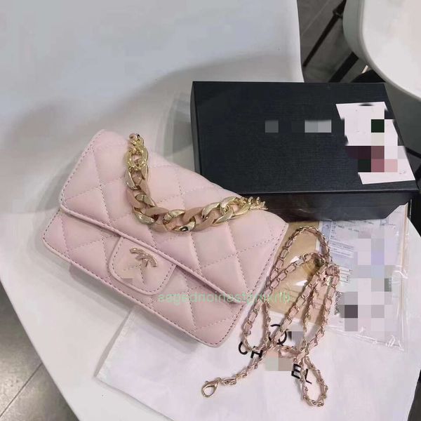 Kanal WOC Messenger Çanta Crossbody Çantalar 19 x13 x 5cm Küçük Sling Çantaları Kadınlar için Kuzu Desenli Desen Tasarımcısı Smalll Çantalar Bölme fermuarlı