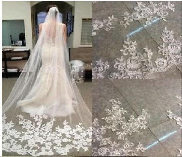 2018 acessórios de noiva vestidos de casamento véus branco marfim bela catedral comprimento renda borda longa noiva véu novo barato nupcial ac2004049