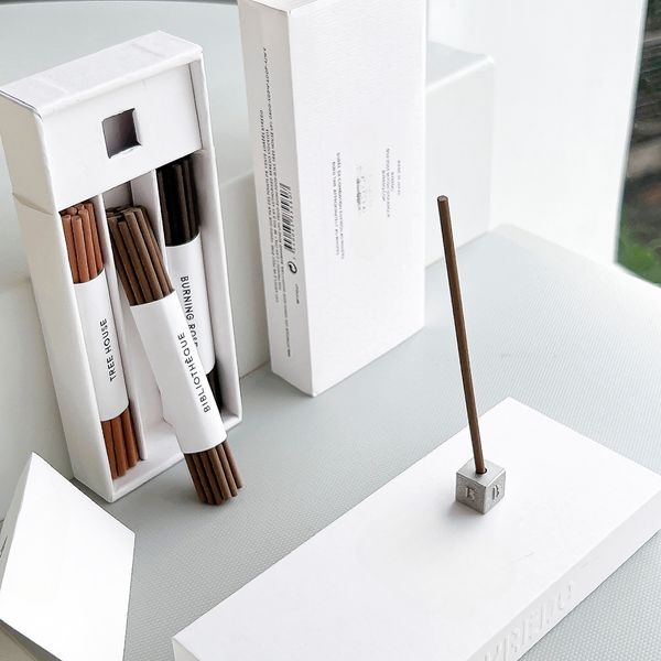 Markenhochwertiger 60-Klon-Parfümstift Trois Encens Geschenkset Baumhaus brennende Rose Duftparfüm Luxusgeschenk